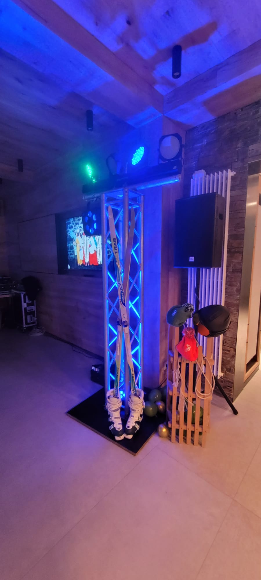 Event-Impression: Lautsprecher und Lichtanlage (11)